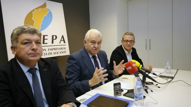 Coepa se borra del acto por la financiación autonómica al no haber unanimidad política