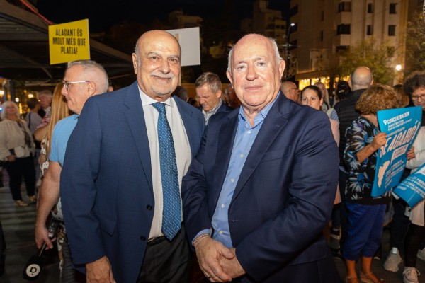 Concentración contra los PGE en Alicante (fotos PEPE OLIVARES)