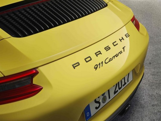Porsche, marca más valorada por los internautas españoles en octubre

