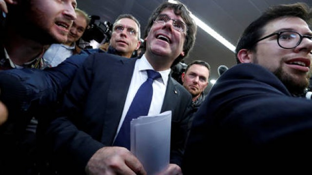 Puigdemont y los exconsellers serán detenidos para comparecer ante un juez por la euroorden

