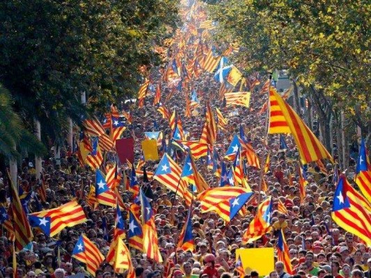 Se imponen las ventas en la apertura bursátil a la espera de nuevos catalizadores