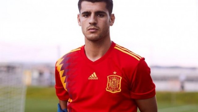 España recupera los rombos de Estados Unidos'94 en su nueva camiseta para el Mundial de Rusia