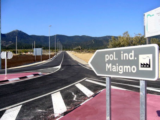 Ibi oferta 72.000 metros de suelo industrial y Tibi amplía el parque empresarial de la Generalitat