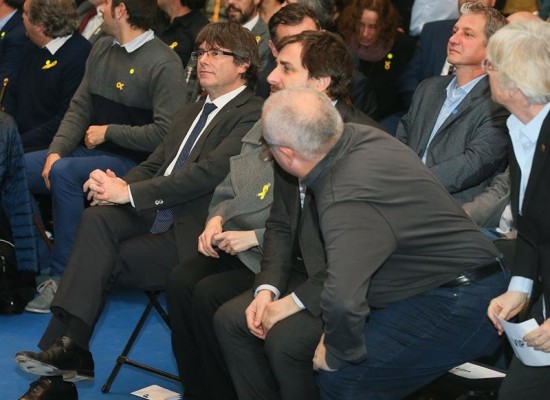 Hacienda denuncia a Puigdemont en el Tribunal de Cuentas para que pague el referéndum ilegal del 1-O