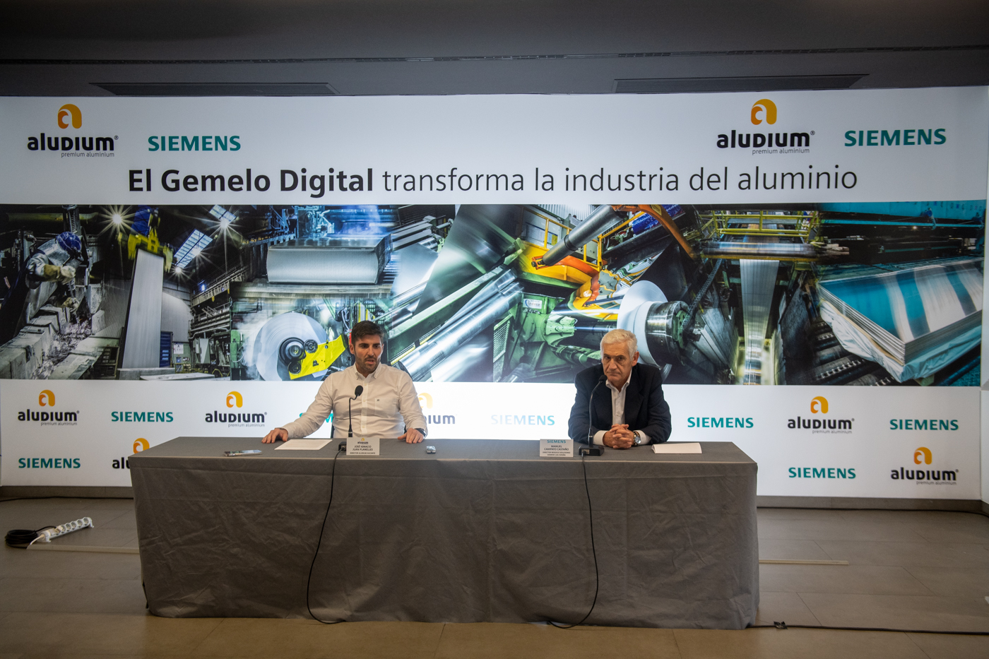 Aludium Alicante estrena su nuevo laminador tras el incendio de 2021 (Fotos: Rafa Molina)