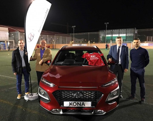 Hyundai Autiber Motor, con el fútbol base, apoyando al Alboraya U.D