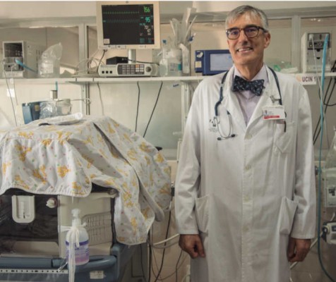 «La opción por un modelo sanitario público o privado
  debe estudiarse a
largo plazo»