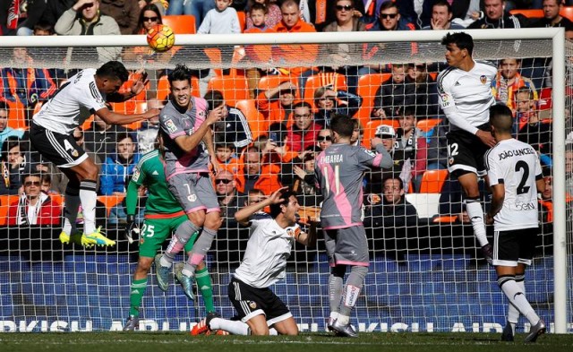 El Valencia sigue sin ganar en Mestalla en un nuevo partido para olvidar