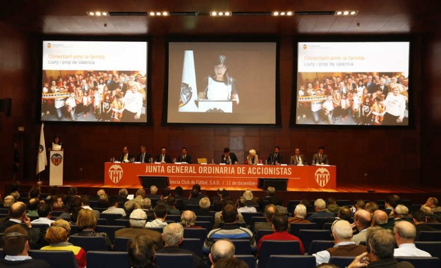 La Unión de Periodistas lamenta el recorte al derecho a la información del Valencia CF