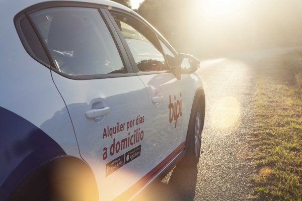 La 'app' de alquiler de coches Bipi aterriza en València con la vista puesta en el 'leasing'