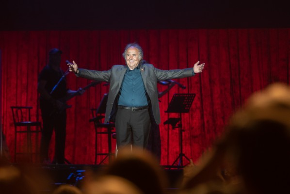 Serrat se despide del público de València (Fotos: Kike Taberner)