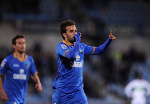 Un exquisito Pedro León guía al Getafe a la victoria