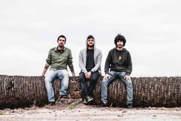 “Hi ha mil grups amb cantant, Dûrga és diferent”