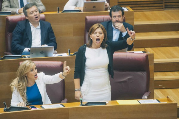 El PSPV acordona al PP en su soledad con la financiación: 