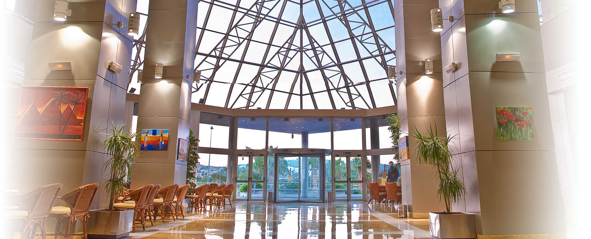 La cadena RH Hoteles de Benidorm compra el SH Ifach de Calp por 20 millones de euros