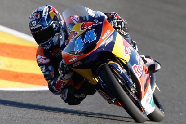 El portugués Miguel Oliveira gana en Valencia