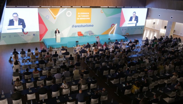 IX Jornada de Turismo de Benidorm (fotos AVE/JC Barberá)