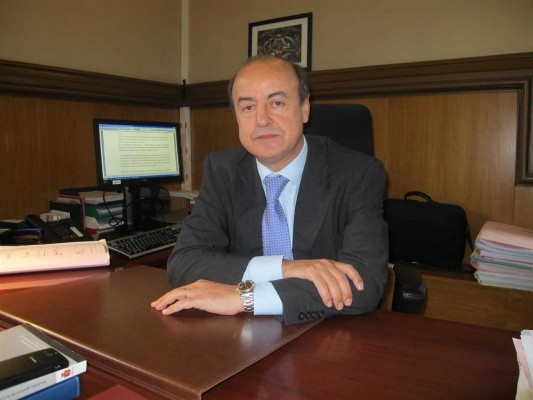 La Francisco de Vitoria entregará en Alicante su premio a la independencia a los jueces catalanes