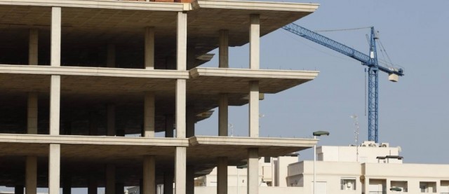 Alicante lidera la compraventa de viviendas por cada mil habitantes con más de 8.600 operaciones