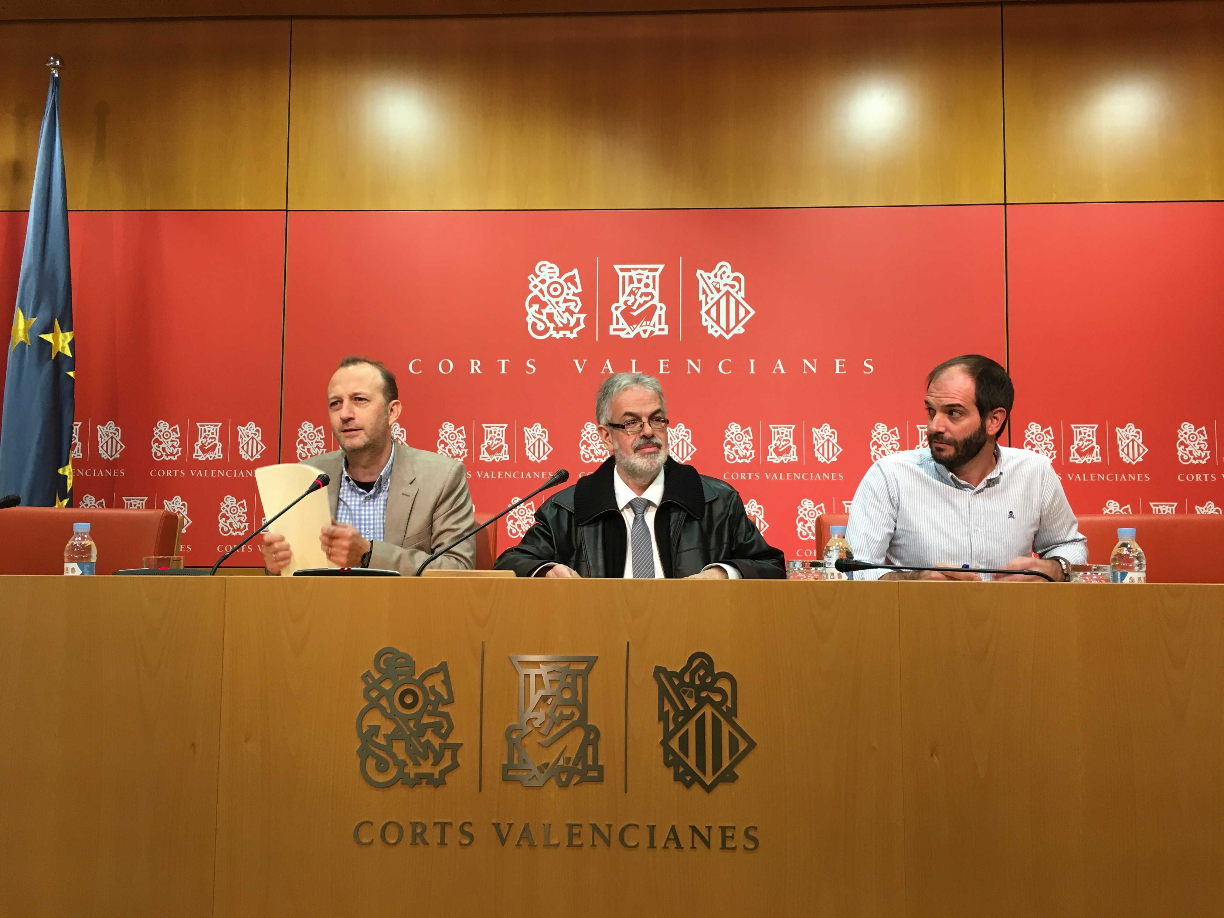 Les Corts funden a negro a los ex de Ciudadanos