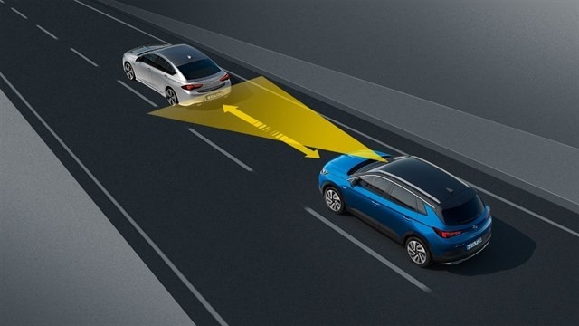 La Eurocámara pide hacer obligatorios los sistemas de frenado automático en vehículos


