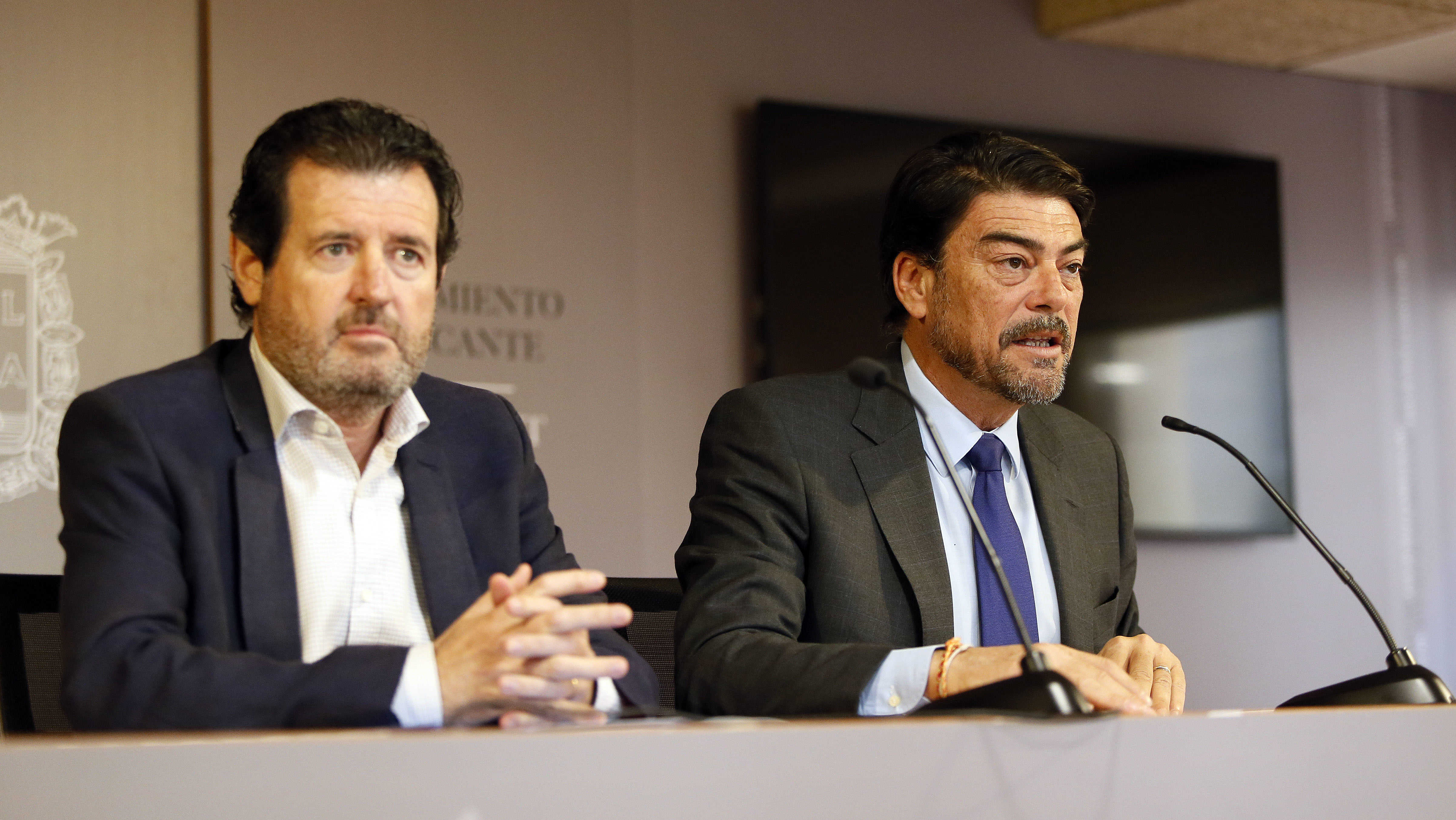 El PP reclama ahora asumir la Alcaldía de Alicante si Echávarri dimite 