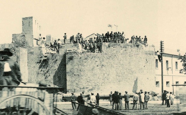 Los paisajes culturales de Valencia: de la muralla islámica a la arquitectura prefabricada