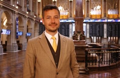 Leonardo Benatov, presidente - 