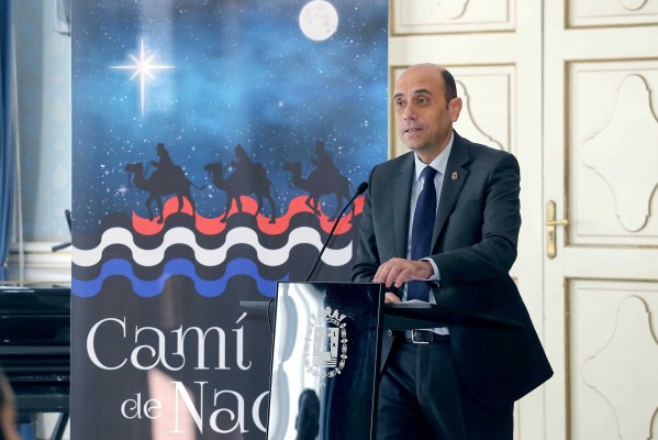 El alcalde quita hierro al juicio por el 'troceo' de la feria outlet y dice desconocer el caso