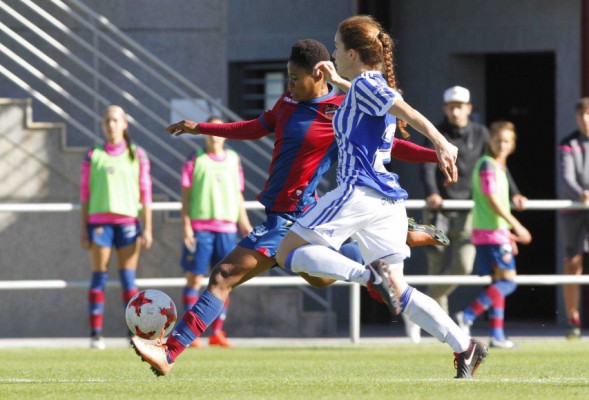 Ida evita la derrota del Levante en casa ante la Real en el minuto 88
