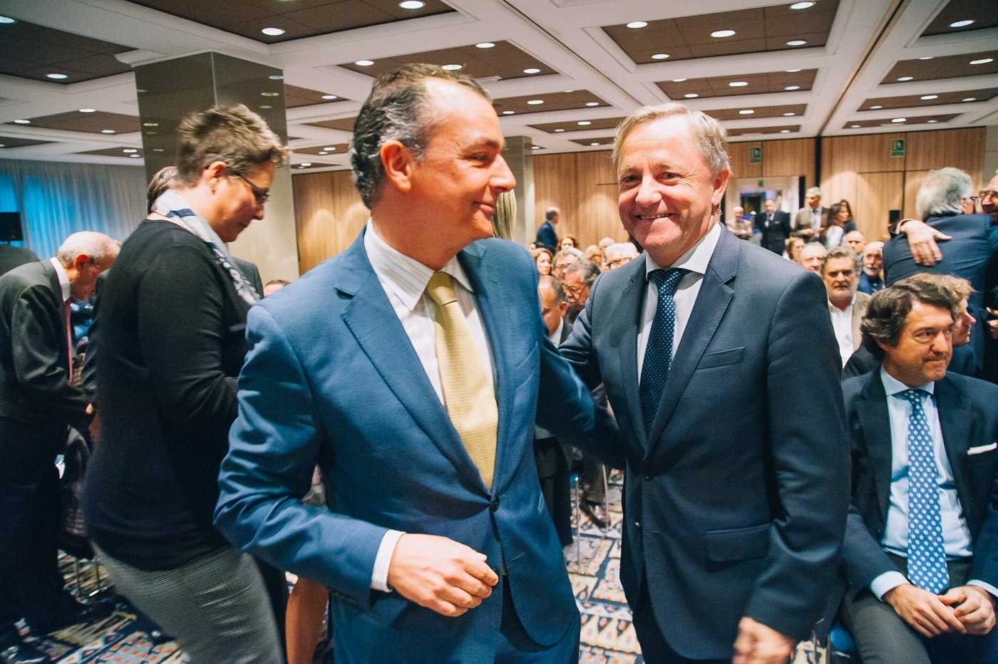 Salvador Navarro y Juan Carlos Moragues, delegado del Gobierno. - 