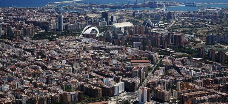 Panorámica de la ciudad de València. - 