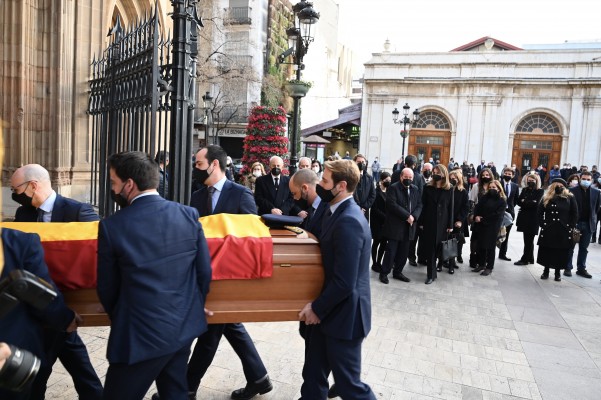 Emotivo adiós en Castelló a Federico Michavila Pallarés. (Fotos: Carlos Pascual)