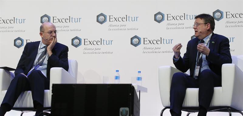 Ximo Puig, duranta su intervención en Exceltur (EFE) - 