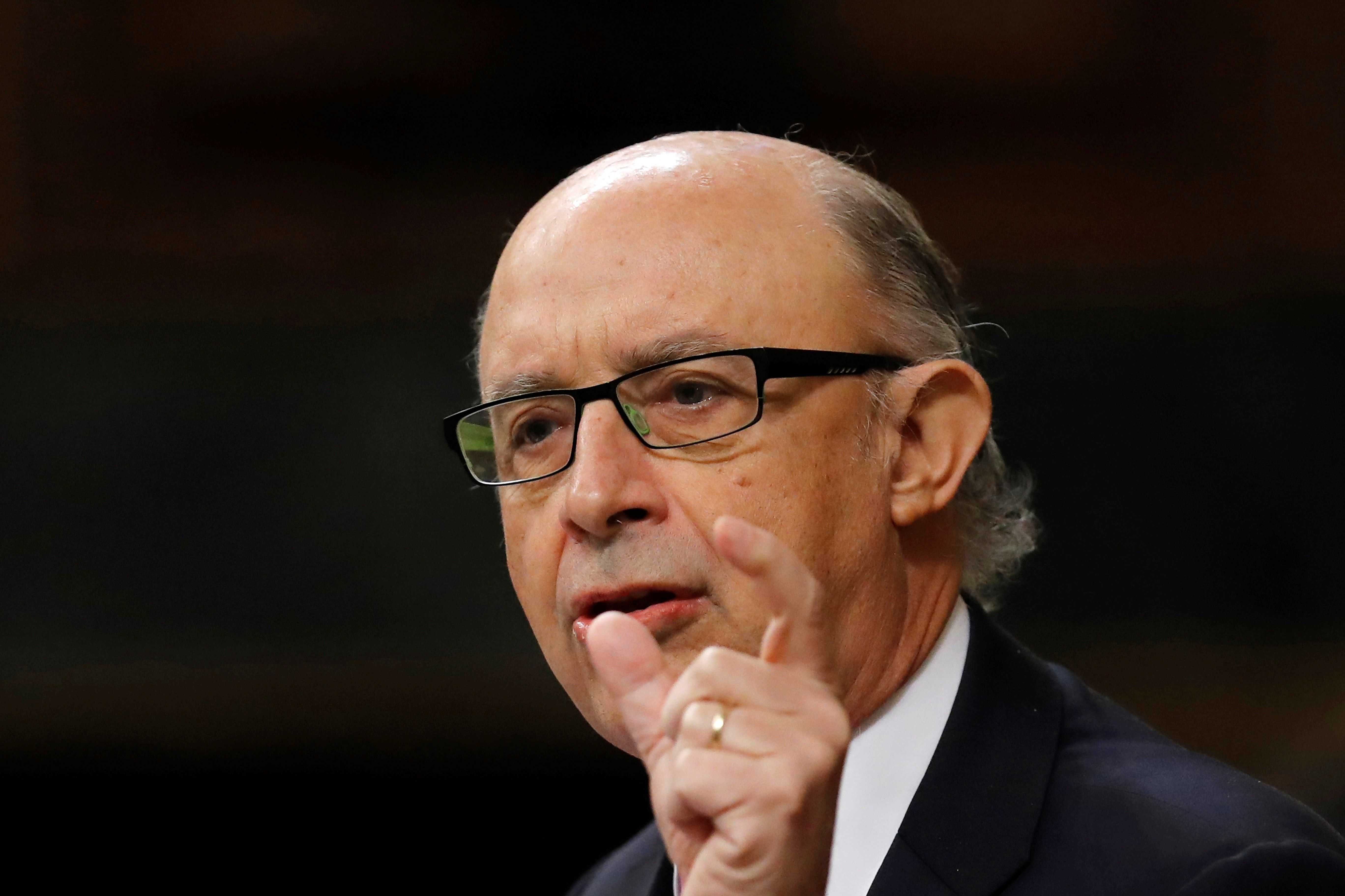 Montoro retrasa un año más la solución a la infrafinanciación valenciana