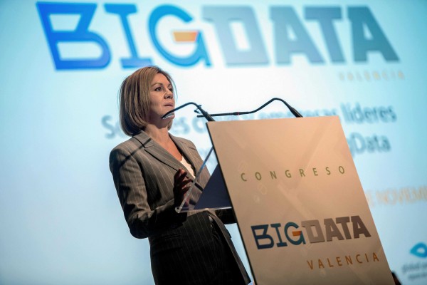 Cospedal apela a la responsabilidad en ciberseguridad para 