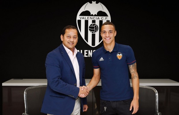 Rodrigo da la vuelta a su situación tras la llegada de Marcelino y se gana seguir en el VCF