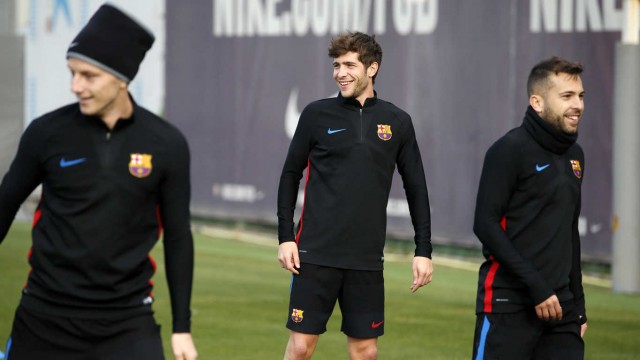 Sergi Roberto se incorpora al grupo y es una opción para el once del Barça en Mestalla