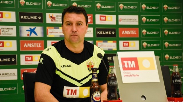 Josico espera que el Elche se parezca a lo que fue él como jugador