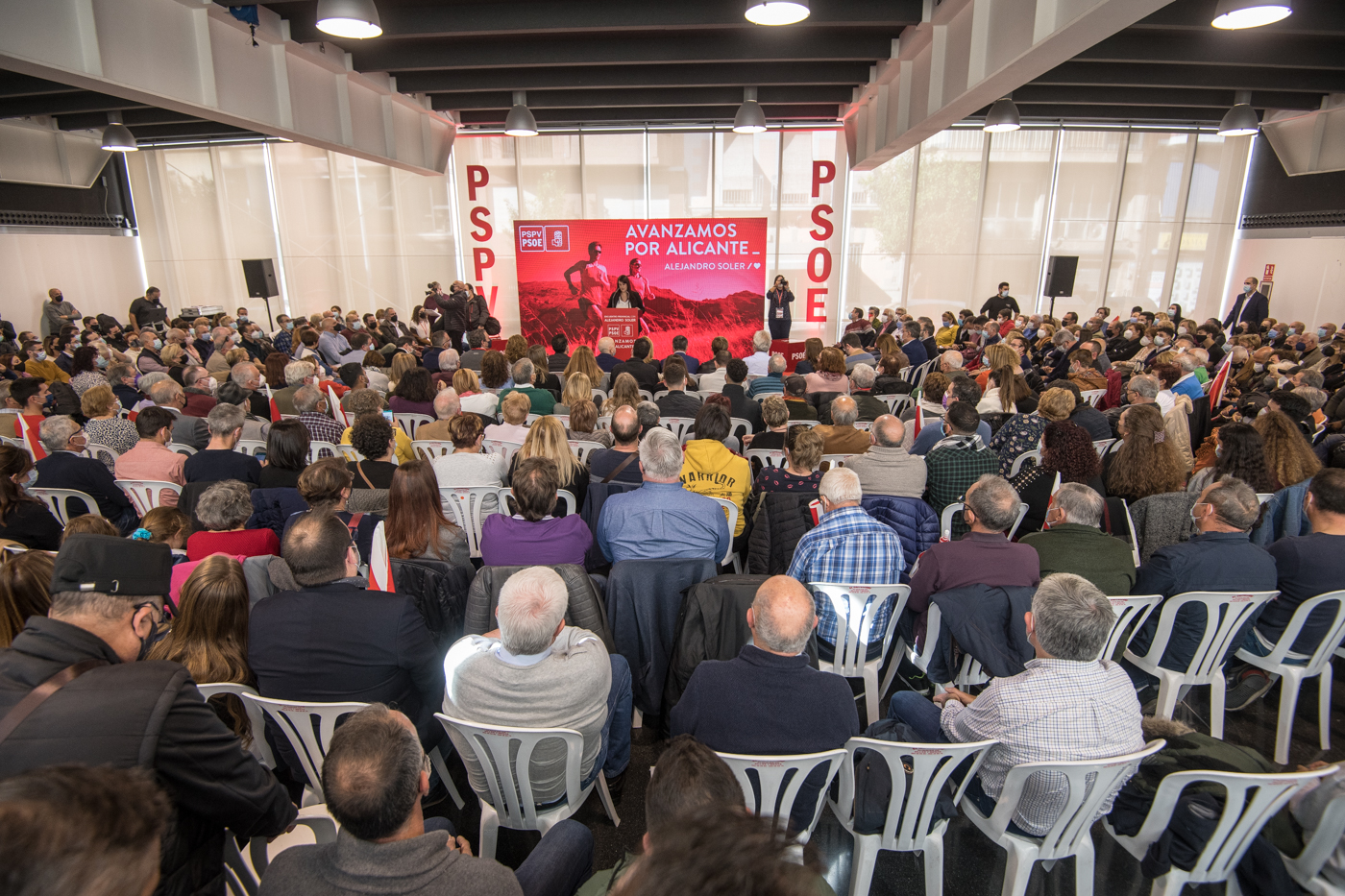 Encuentro de Alejandro Soler con la militancia (Fotos: Rafa Molina)