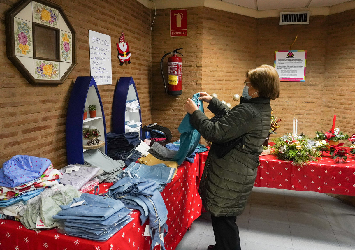 Mercadillo benéfico de la Orden de Malta (Fotos: Eduardo Manzana)