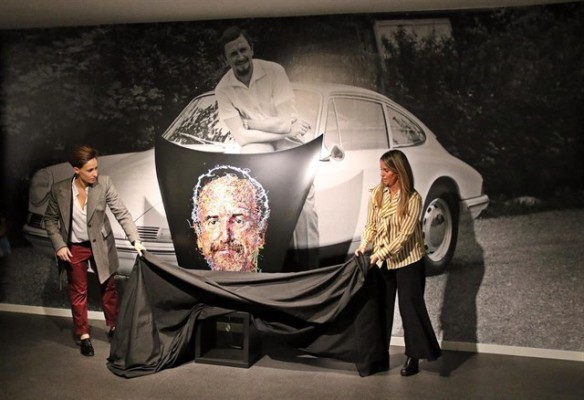 Artistas pintan 8 Porsches 911 para lograr fondos para el centro de cáncer infantil del Hospital Sant Joan de Déu