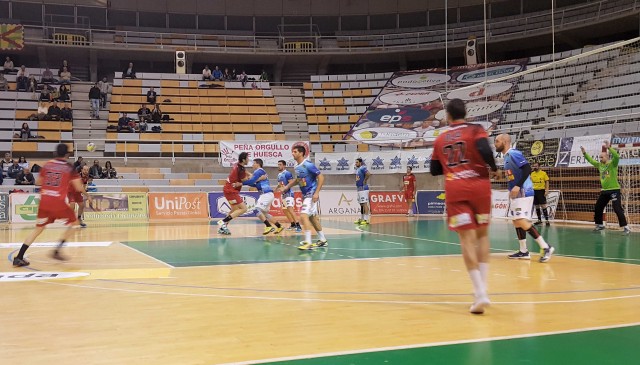 El Benidorm cae en Huesca