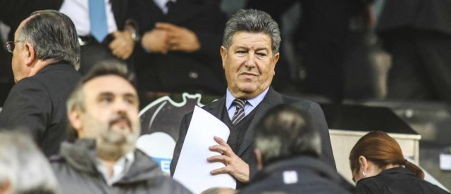 Elche y Mestalla guardan un minuto de silencio por el fallecimiento de Ortí