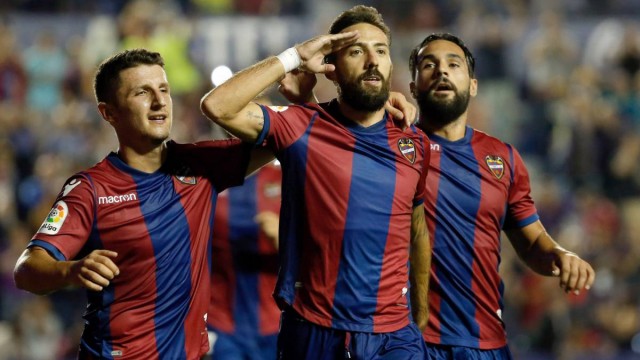 Morales se perderá duelo ante el Athletic si es amonestado en Málaga
