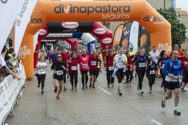 La vuelta solidaria 'Es posible' despide el circuito Divina Pastora Seguros