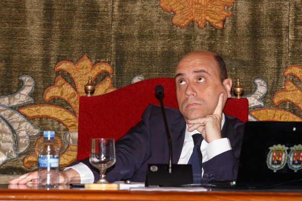 Echávarri anuncia ahora el debate sobre el estado de Alicante el día del Sorteo de Navidad 
