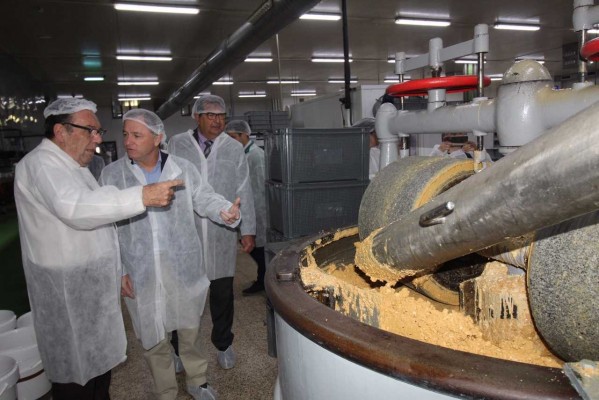 La 'industria de la Navidad' alicantina facturará este año 900 millones, un 8% más