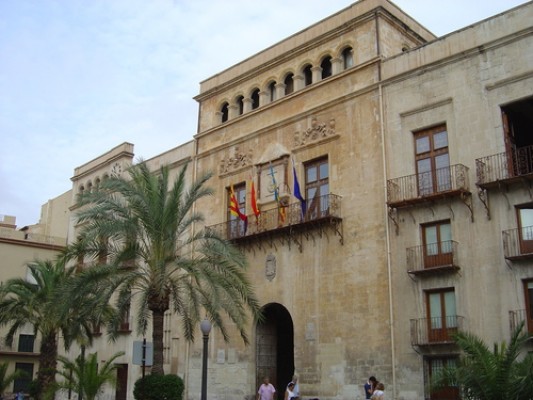 El Ayuntamiento de Elche cumple con la sentencia judicial y aprueba pagar a Ilidexsa