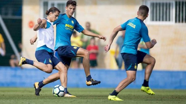 Pau Torres, cuarto jugador de Vila-real en debutar con el Submarino en Liga